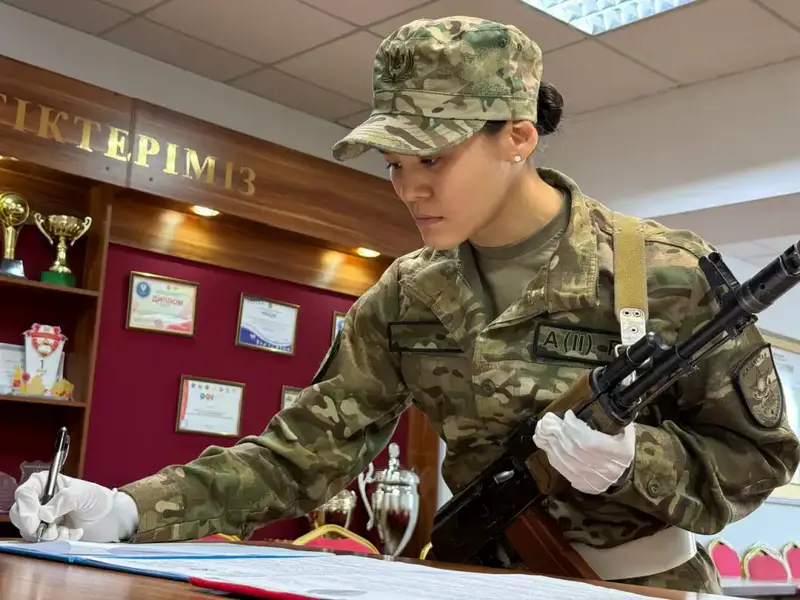 Принятие Военной присяги Алуой Балкибековой: влияние на спортивную карьеру и военное служение Астане