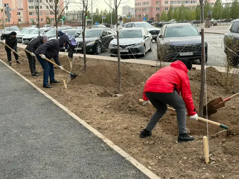 Масштабный общегородской субботник стартовал в Астане (8)