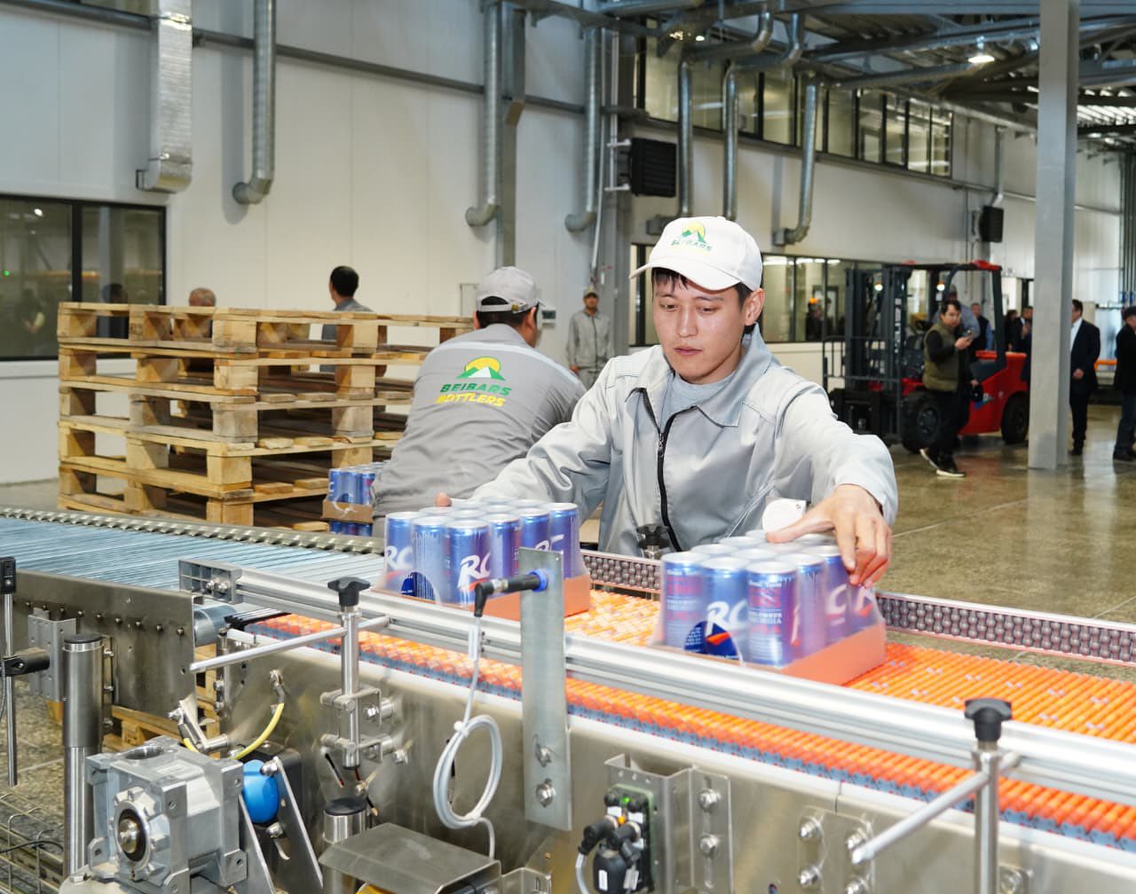 ТУРКЕСТАН: В ТЮЛЬКУБАСЕ ЗАПУЩЕН СОВРЕМЕННЫЙ ЗАВОД BEIBARS BOTTLERS ПО ПРОИЗВОДСТВУ НАПИТКОВ ПОД БРЕНДОМ RC COLA (6)