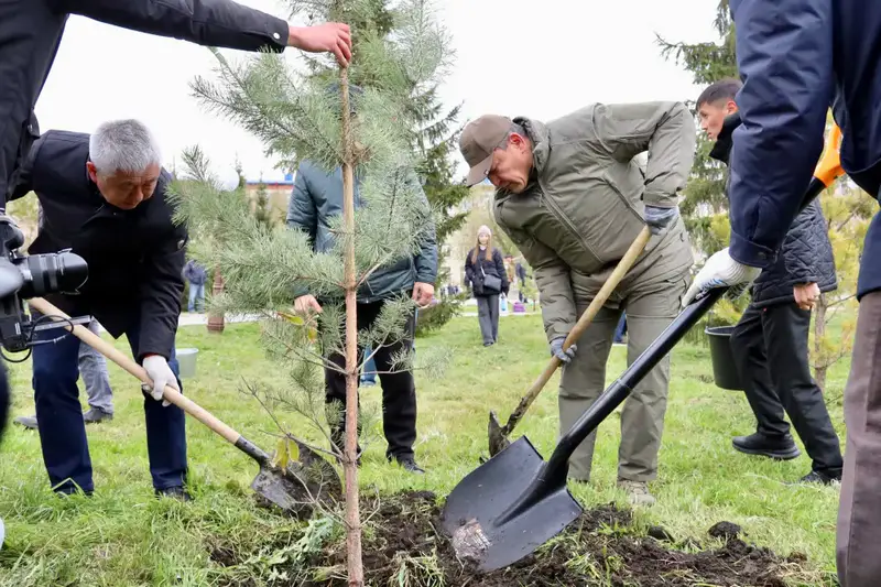 Сегодня в рамках республиканской экологической программы «Таза Қазақстан», инициированной Главой государства, в нашей области прошла масштабная экоакция (5)