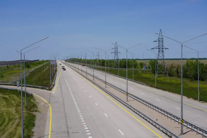 В стране усиливают безопасность и развивают инфраструктуру на республиканских дорогах (2)