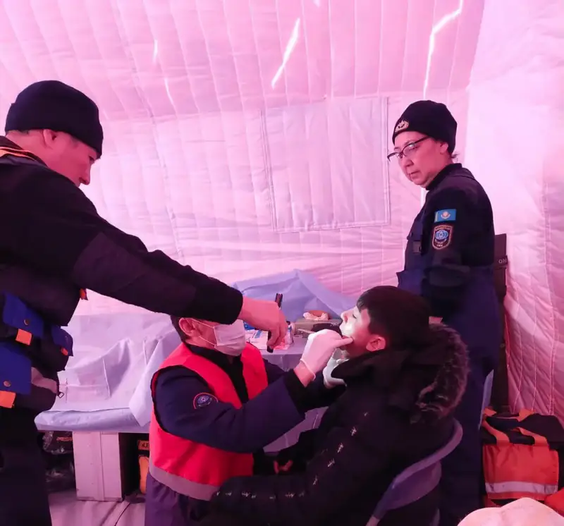 Медики МЧС: о мужестве, профессионализме и самоотверженности (6)