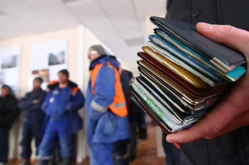 В Алматы трудятся более 14,6 тыс. иностранцев Астане