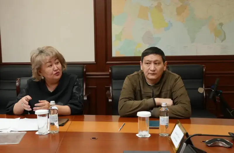 Личный приём граждан министра транспорта проблемы с дорогами и доступностью транспорта Астане