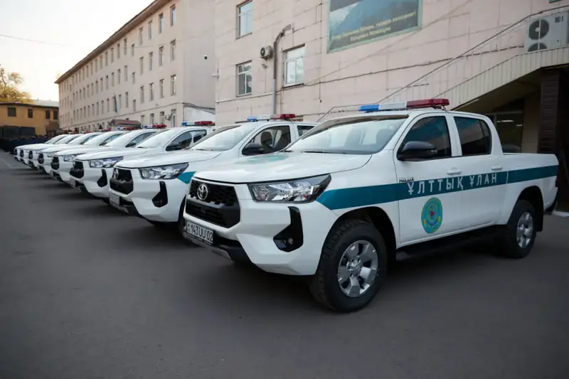 Нацгвардия в Алматы получила новые служебные автомобили (3)