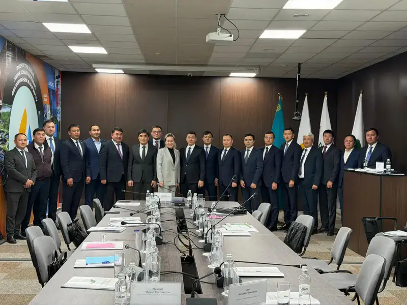 Реформа в ЖКХ: Куандык Кажкенов провел совещание с акиматами (7)