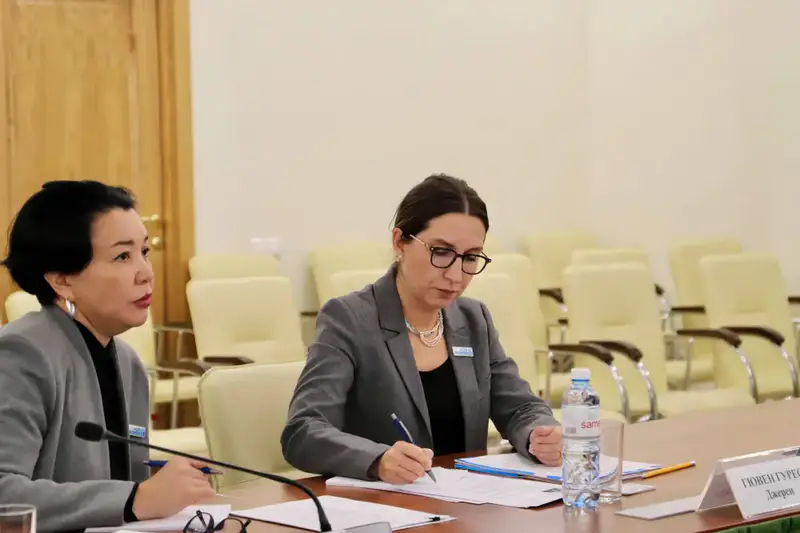 С. Жакупова и Д. Гувен Гурес обсудили гендерное равенство в Казахстане Астане