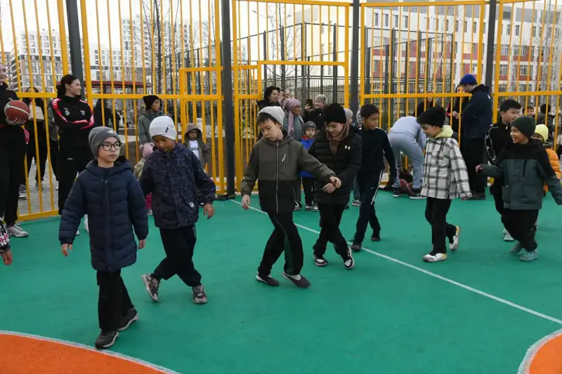 Зеленая зона вместо бизнес-центров: новое общественное пространство открыли в Астане (5)