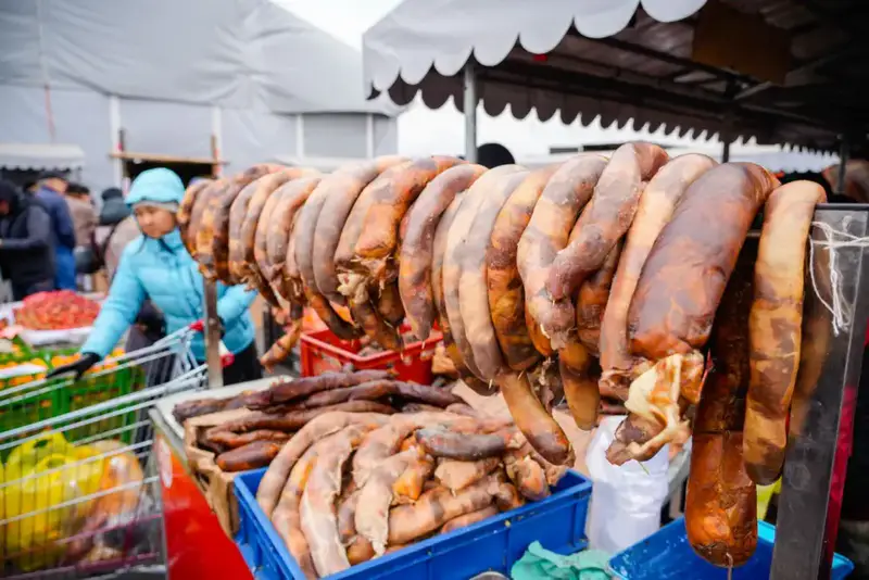 Доступные цены и 700 тонн свежих продуктов: в Астане прошла ярмарка аграриев из Карагандинской и Восточно-Казахстанской областей (5)