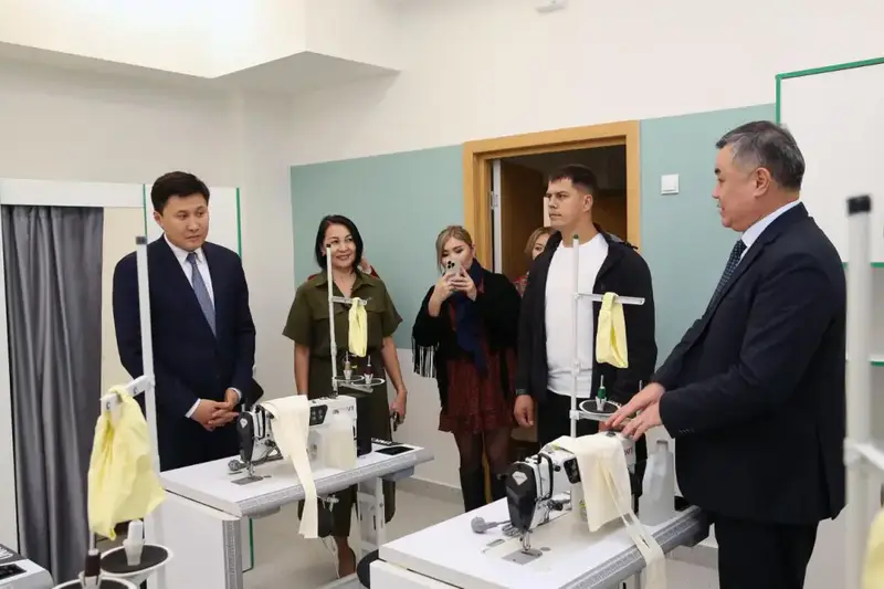 В Алматы ко Дню Республики открыли четыре новые школы (9)