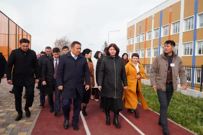 В Акмолинской области построена новая школа взамен аварийной (9)