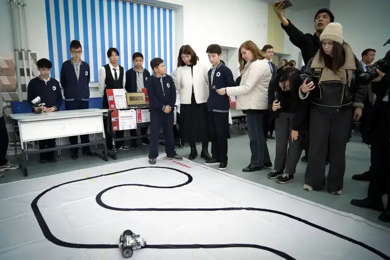 Рабочая поездка министра просвещения Жулдыз Сулейменовой в Акмолинскую область: будут приняты конкретные меры по повышению качества образования в малокомплектных школах (8)