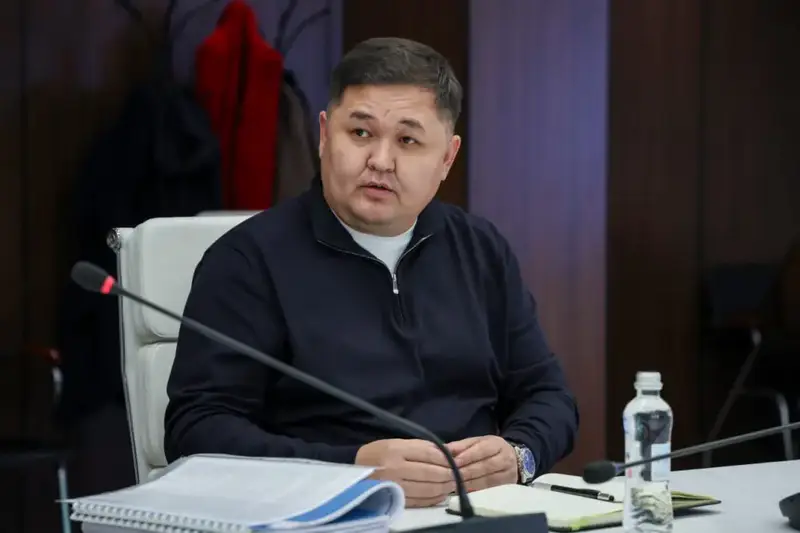 Министр Ерсайын Нагаспаев провёл приём граждан по личным вопросам (3)