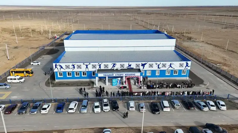В Махамбетском районе открыт новый спортивный комплекс (8)