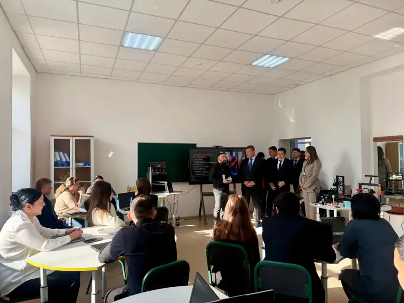 Аким области с рабочей поездкой посетил Жамбылский район (6)