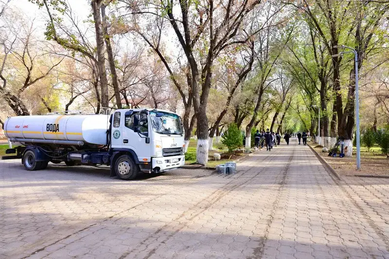 Общенациональный субботник «Таза Қазақстан»: в Карагандинской области высадили 10 тысяч деревьев (8)