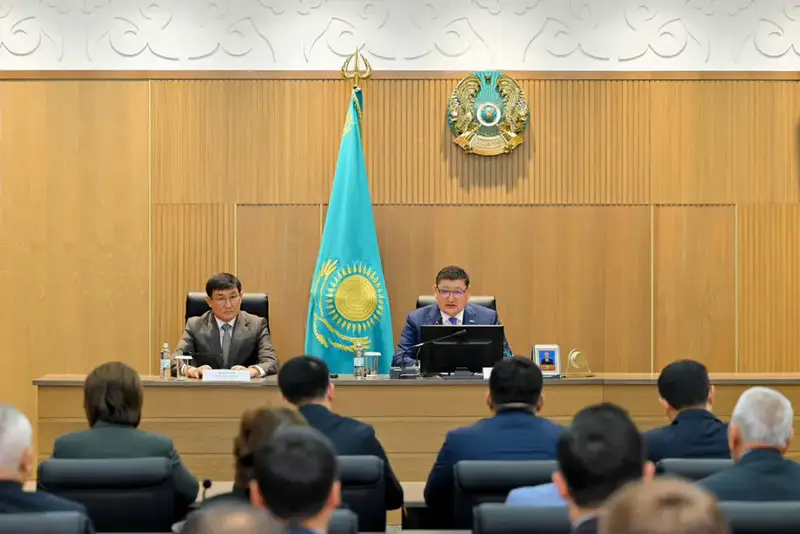 Адлет Кожанбаев вступил в должность акима города Семей после победы на первых прямых выборах Астане