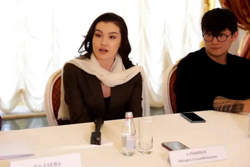 Аида Балаева наградила 18 талантливых победителей и лауреатов (4)