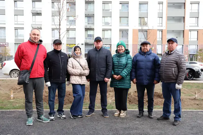 В рамках республиканской экологической акции «Таза Қазақстан» коллектив Высшего Судебного Совета Республики Казахстан принял участие в общегородском субботнике (4)