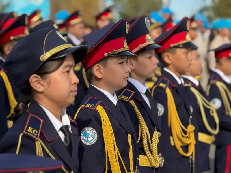 Флаг над Конаевом, награды, молодежь и вдохновение: как отметили День Республики в Алматинской области (2)