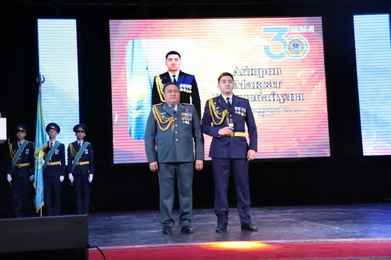 Спасателей Карагандинской области поздравили с профессиональным праздником (9)