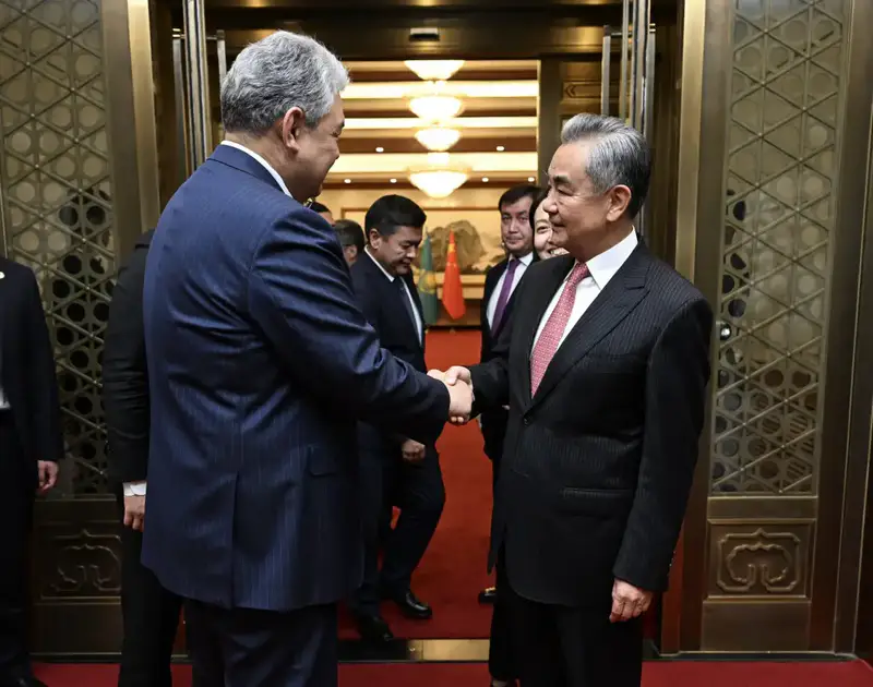 Министры иностранных дел Казахстана и Китая наметили перспективы укрепления вечного всестороннего стратегического партнёрства (6)