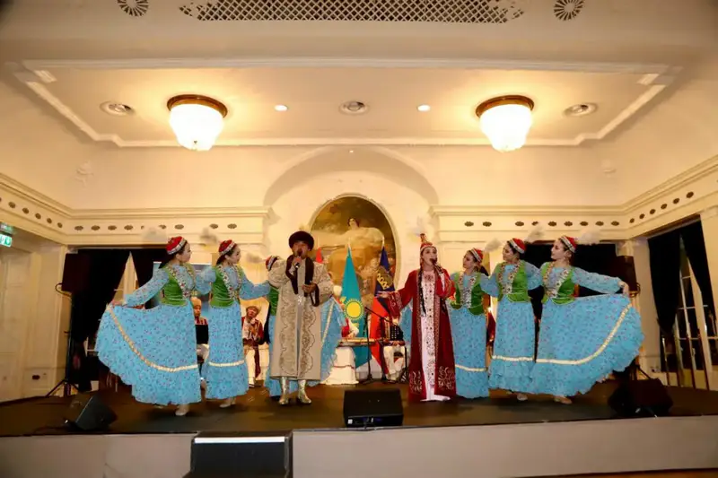 Праздничный концерт Кызылординских артистов завершился в Берне, Швейцария (7)