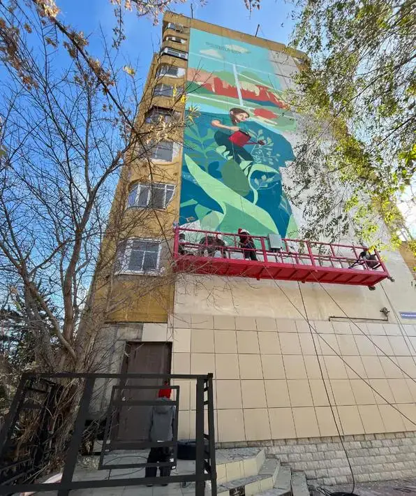 Ещё один мурал украсил здание в Караганде (6)