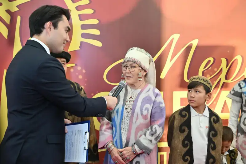 В Астане состоялась церемония награждения национального конкурса «Мерейлі отбасы – 2025» (2)
