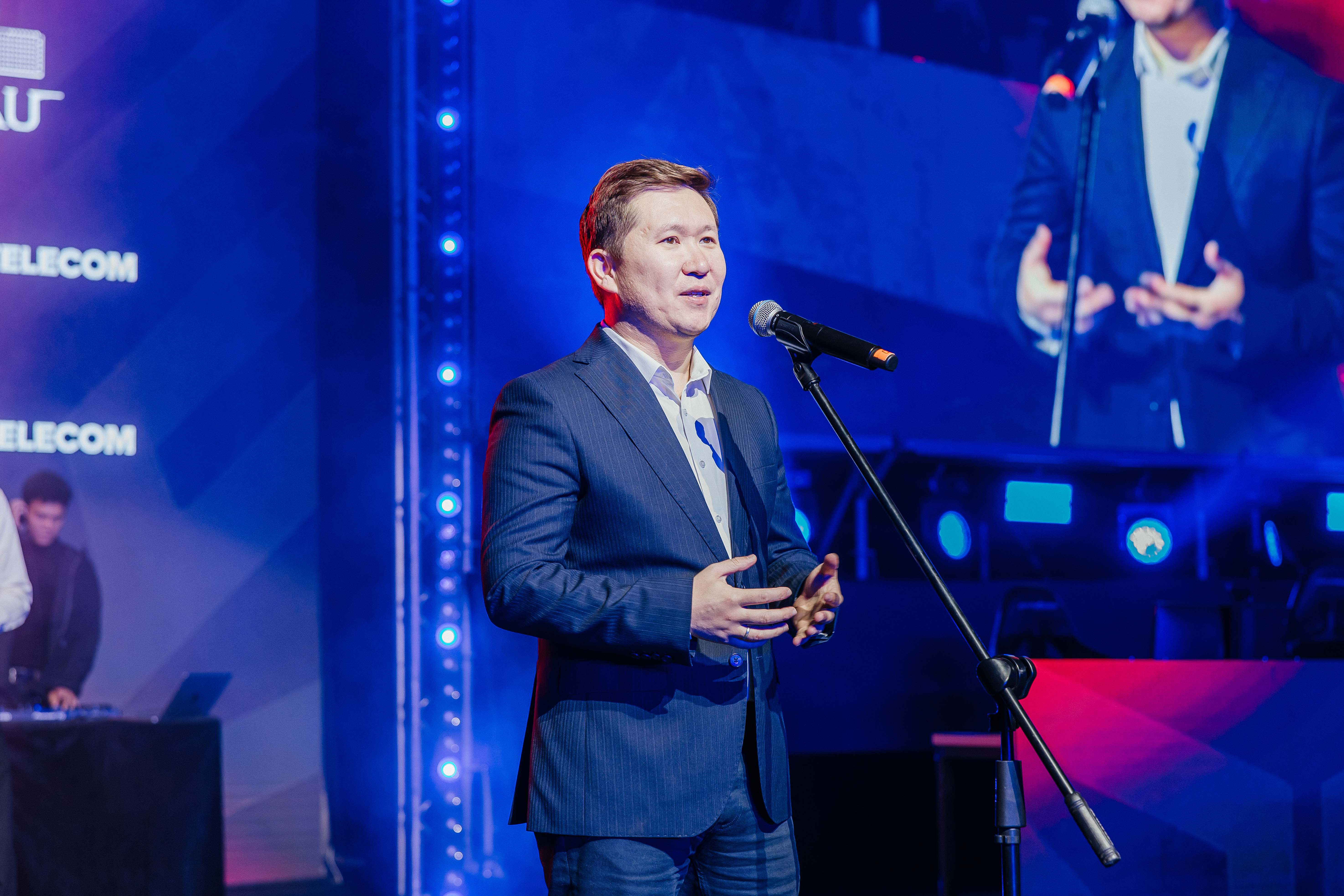 В Атырау впервые проходит международный киберспортивный турнир (3)