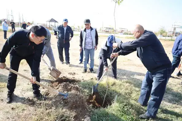 Ленгер: 2000 деревьев для зеленого будущего! Астане