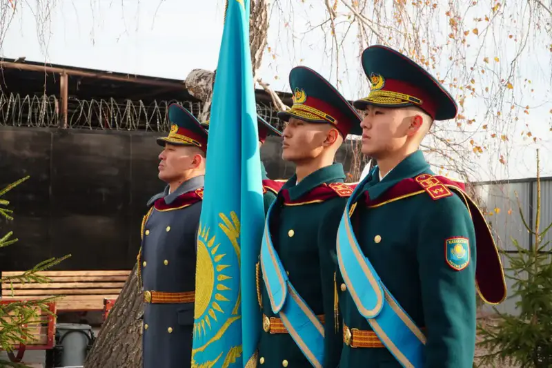 В преддверии Дня Республики в Кокшетау открылась новая казарма (3)