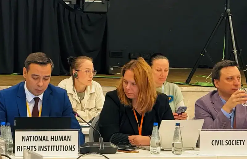 Артур Ластаев: Казахстан придерживается принципа нулевой терпимости к насилию в семье и в отношении женщин (3)