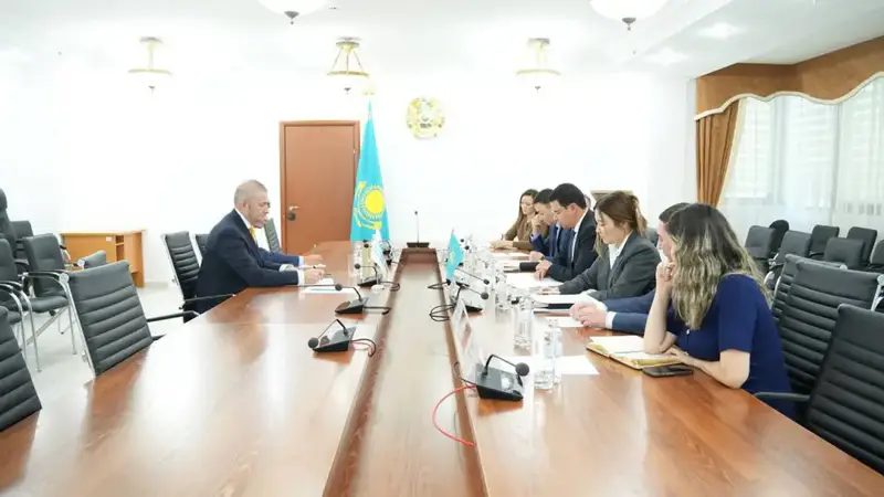 Встреча с Координатором Временного Секретариата Тегеранской конвенции (4)