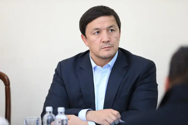 ?? Аким области провел личный прием граждан (4)