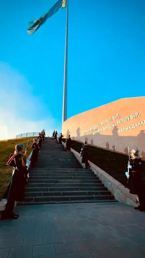 Рота почётного караула Национальной гвардии МВД РК отметила День Республики в особом формате (4)