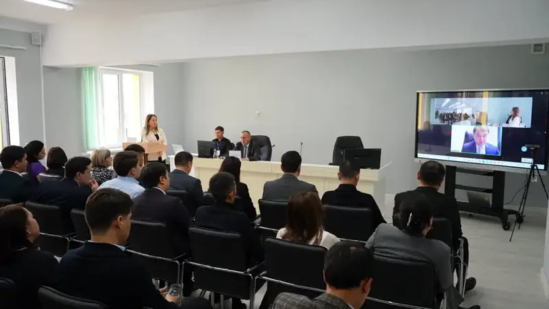 Министерство финансов Республики Казахстан продолжает практику открытых встреч с населением (2)