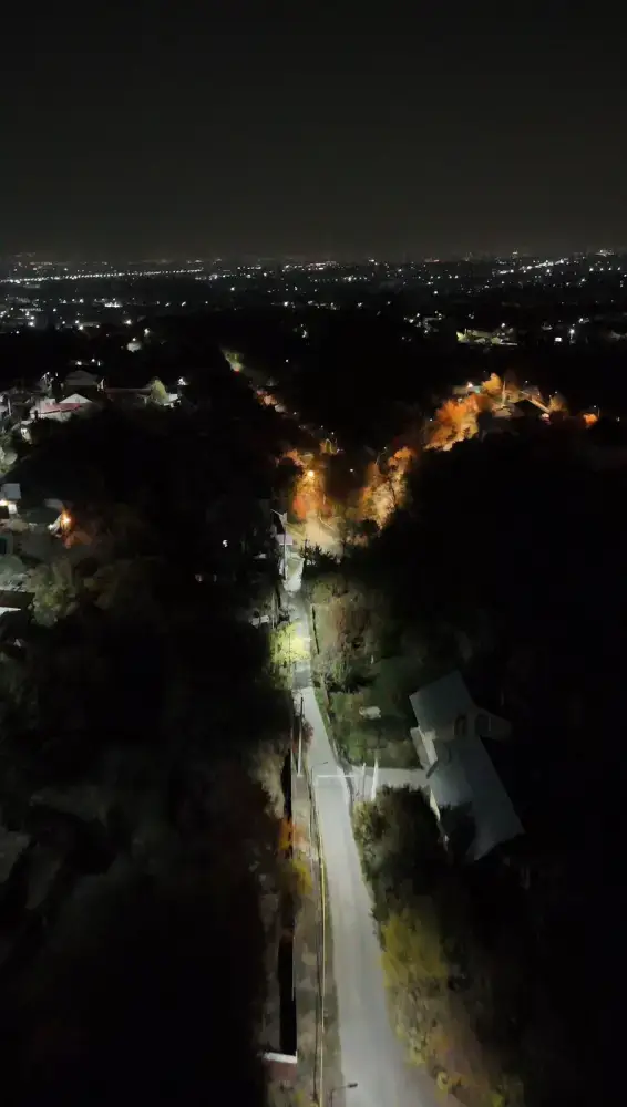 В Наурызбайском районе модернизируют освещение на 51 улице (7)