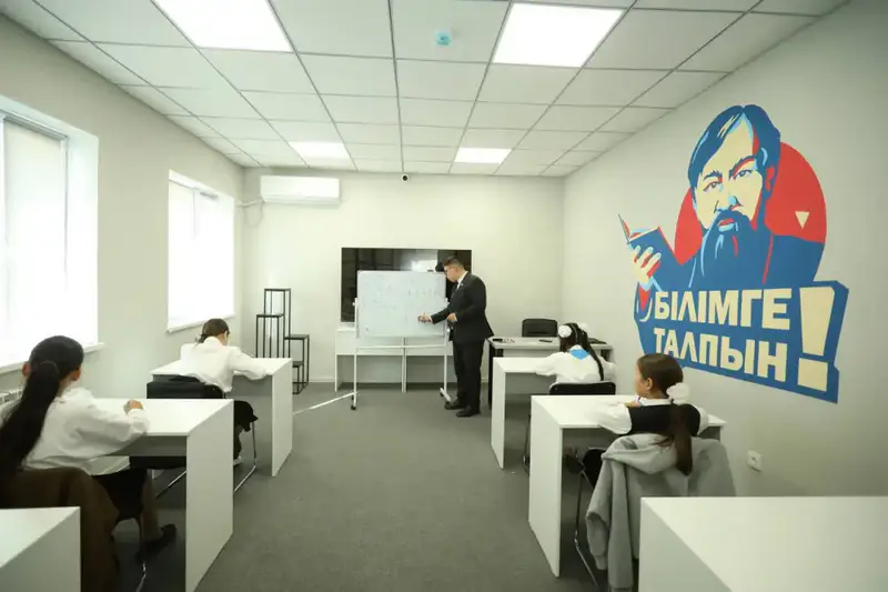 Нурдаулет Килыбай принял участие в открытии молодёжного ресурсного центра Каракиянском районе (6)