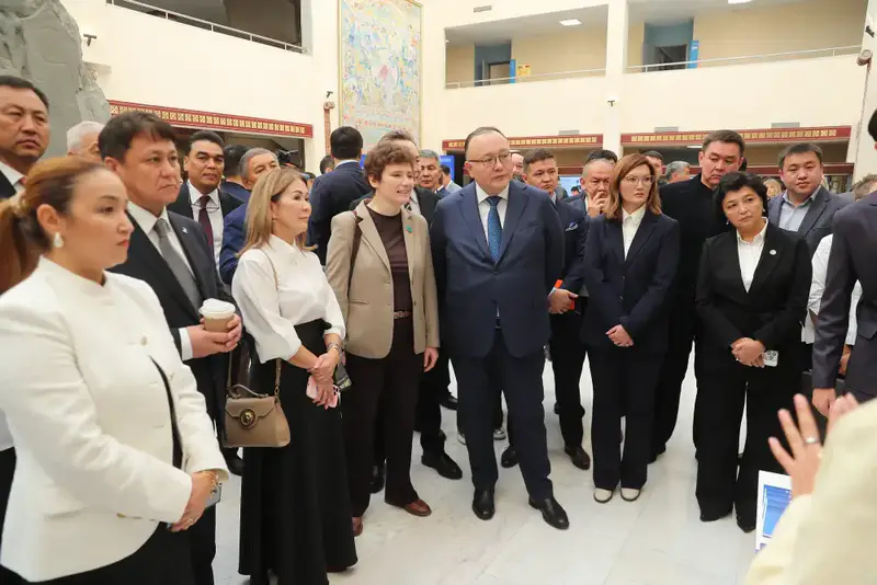 Форум стратегических партнеров: AI-Sana формирует интеллектуальное будущее Казахстана (4)