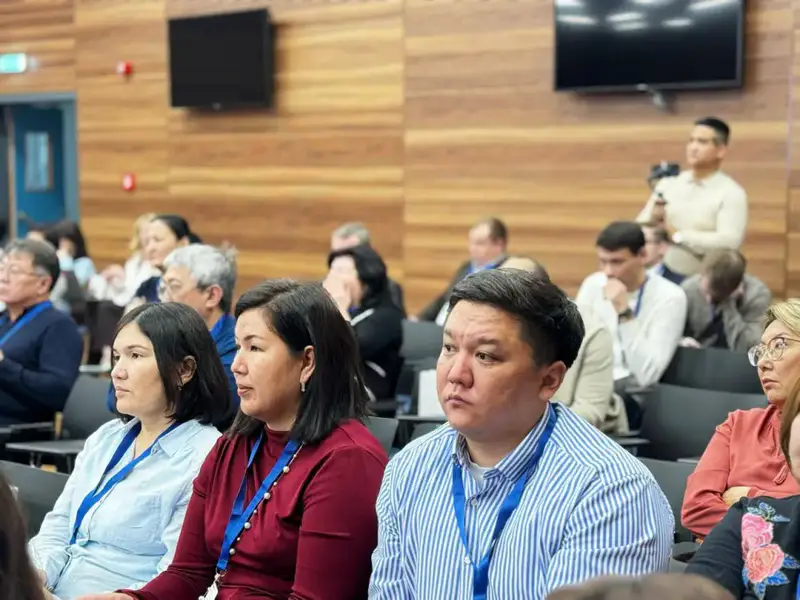 В АСТАНЕ ЭКСПЕРТЫ ОБСУЖДАЮТ ИННОВАЦИОННЫЕ ПОДХОДЫ В ЛЕЧЕНИИ ЛЕЙКОЗОВ, ЛИМФОМ И ТРАНСПЛАНТАЦИИ КОСТНОГО МОЗГА (2)