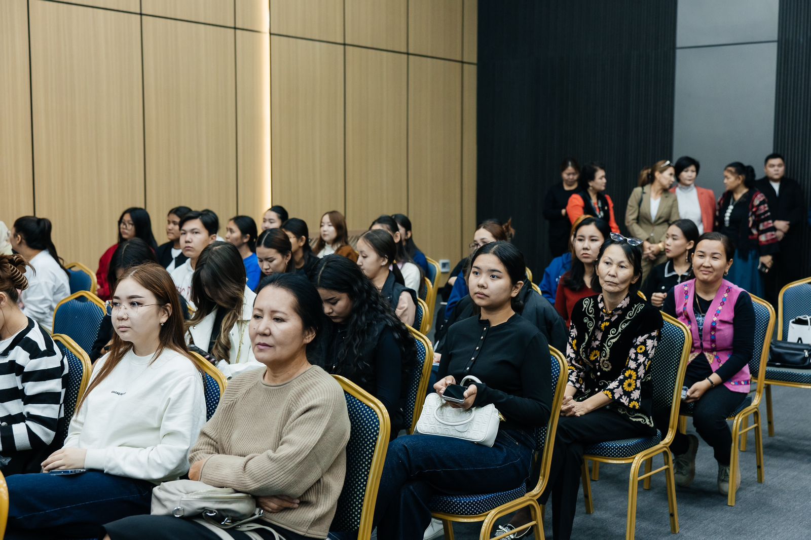 В Атырау состоялась презентация книги «Ұлт ұраны және Ұлы ақын» о Жумекене Нажимеденове (9)