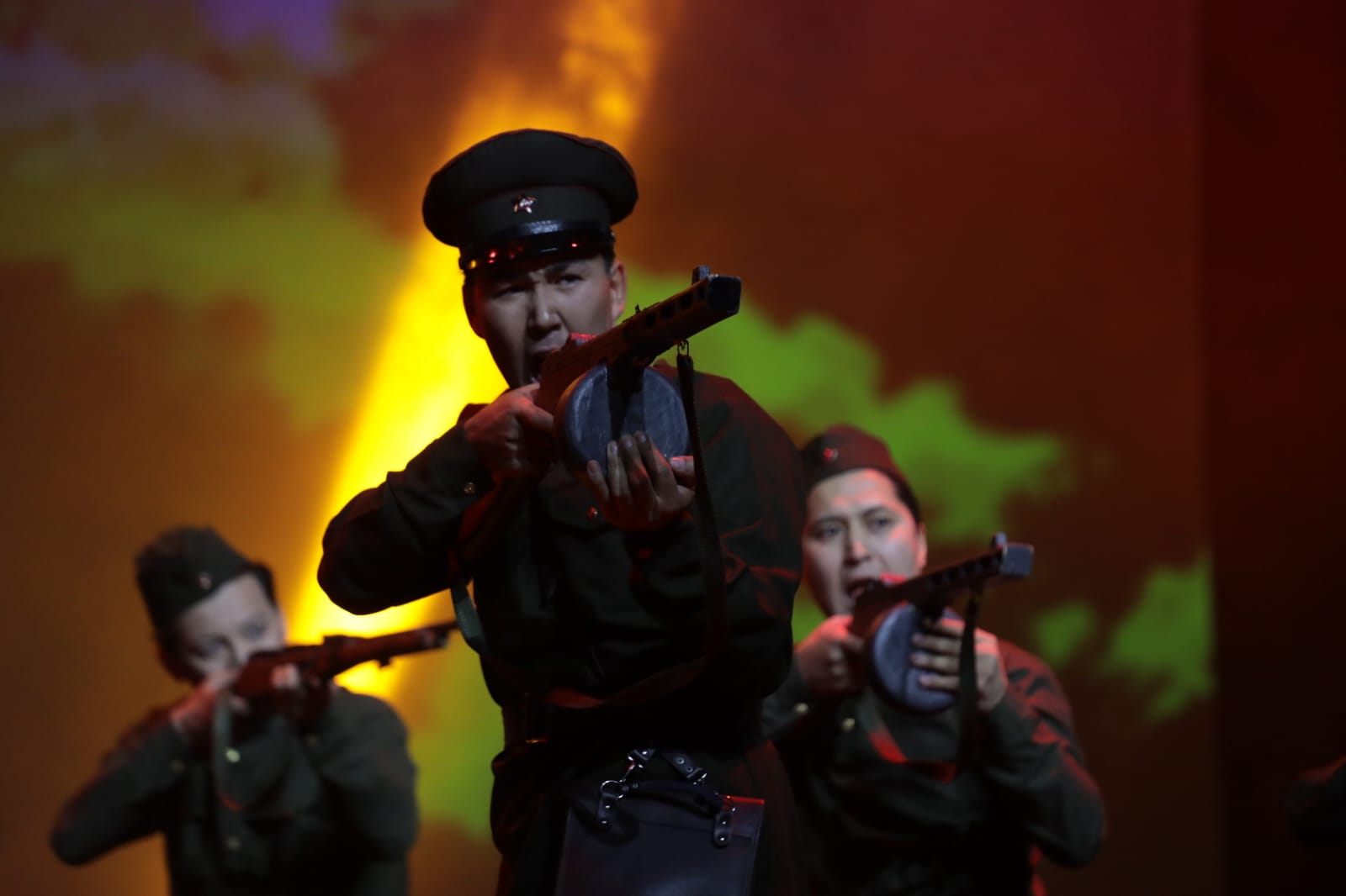 Путь Розы Баглановой: В Астане состоялся показ одноименного мюзикла (4)