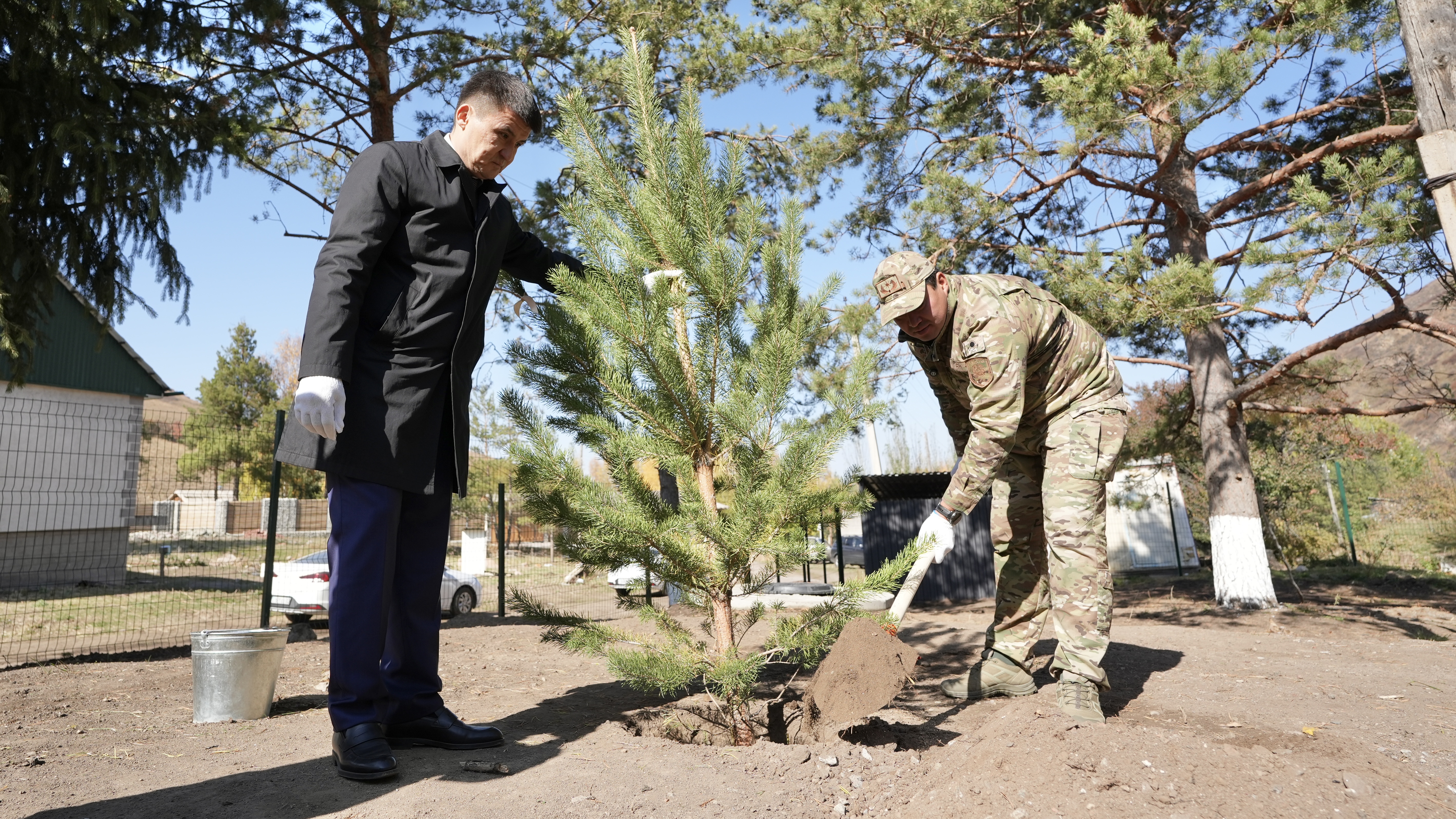 Глава МЧС открыл новое модульное здание сейсмостанции «Известковый» в Алматинской области (8)