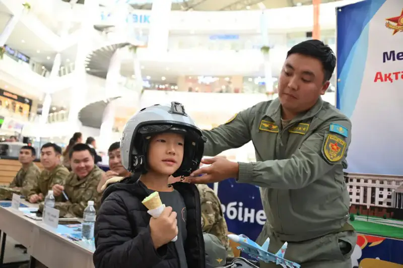В Актау прошла ярмарка вакансий для желающих поступить на воинскую службу (3)