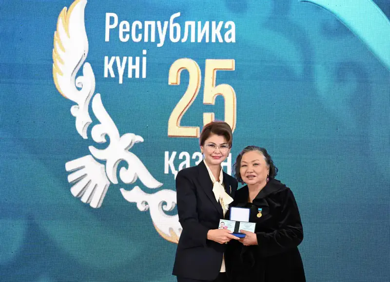 В Алматы наградили 61 деятеля культуры и информации в честь Дня Республики Казахстан Астане