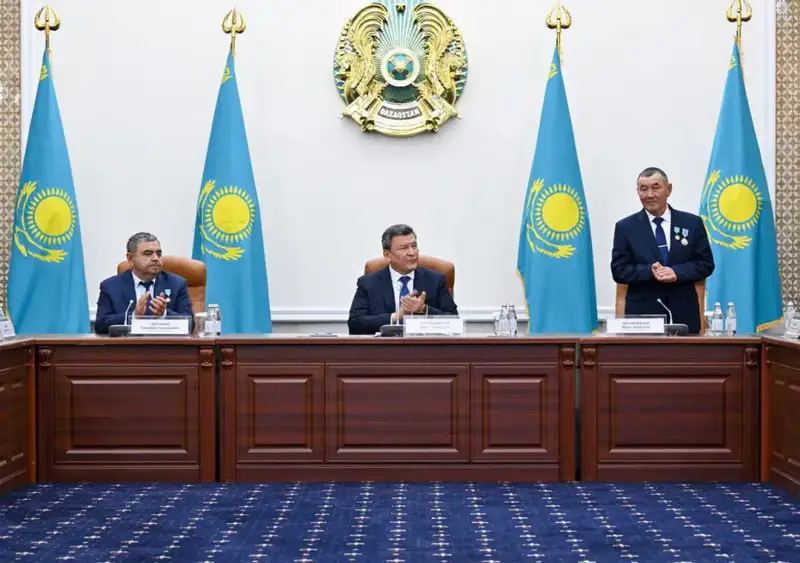 Североказахстанские аграрии снова на высоте: чествование Мурата Каражуманова (3)