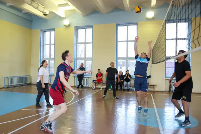 В преддверии празднования Дня Республики в Академии правосудия при Высшем Судебном Совете состоялся товарищеский турнир по волейболу (5)