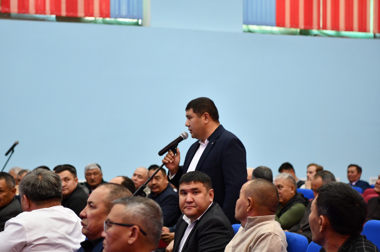 Амангалий Бердалин провёл встречу с населением и сельхозпроизводителями Актюбинской области (4)