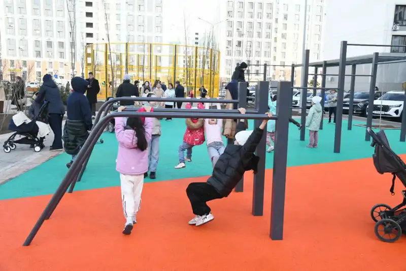 Зеленая зона вместо бизнес-центров: новое общественное пространство открыли в Астане (7)